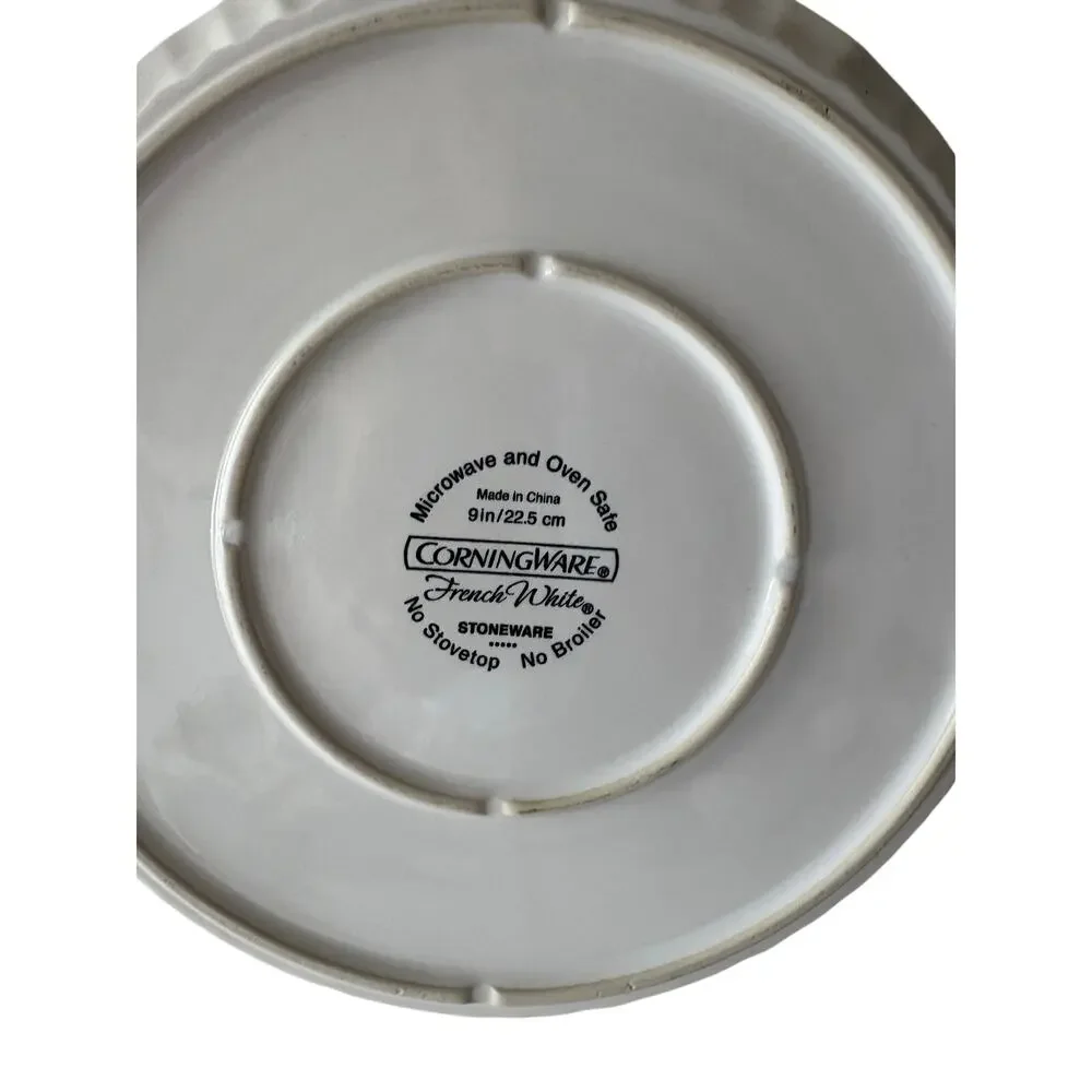 CorningWare French White 9” Stoneware Pie Plate Dish Scalloped Fluted Rim